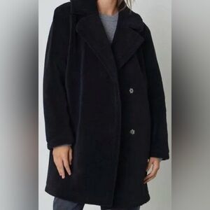 Velvet by Graham and Spencer Christine teddy Sherpa coat.